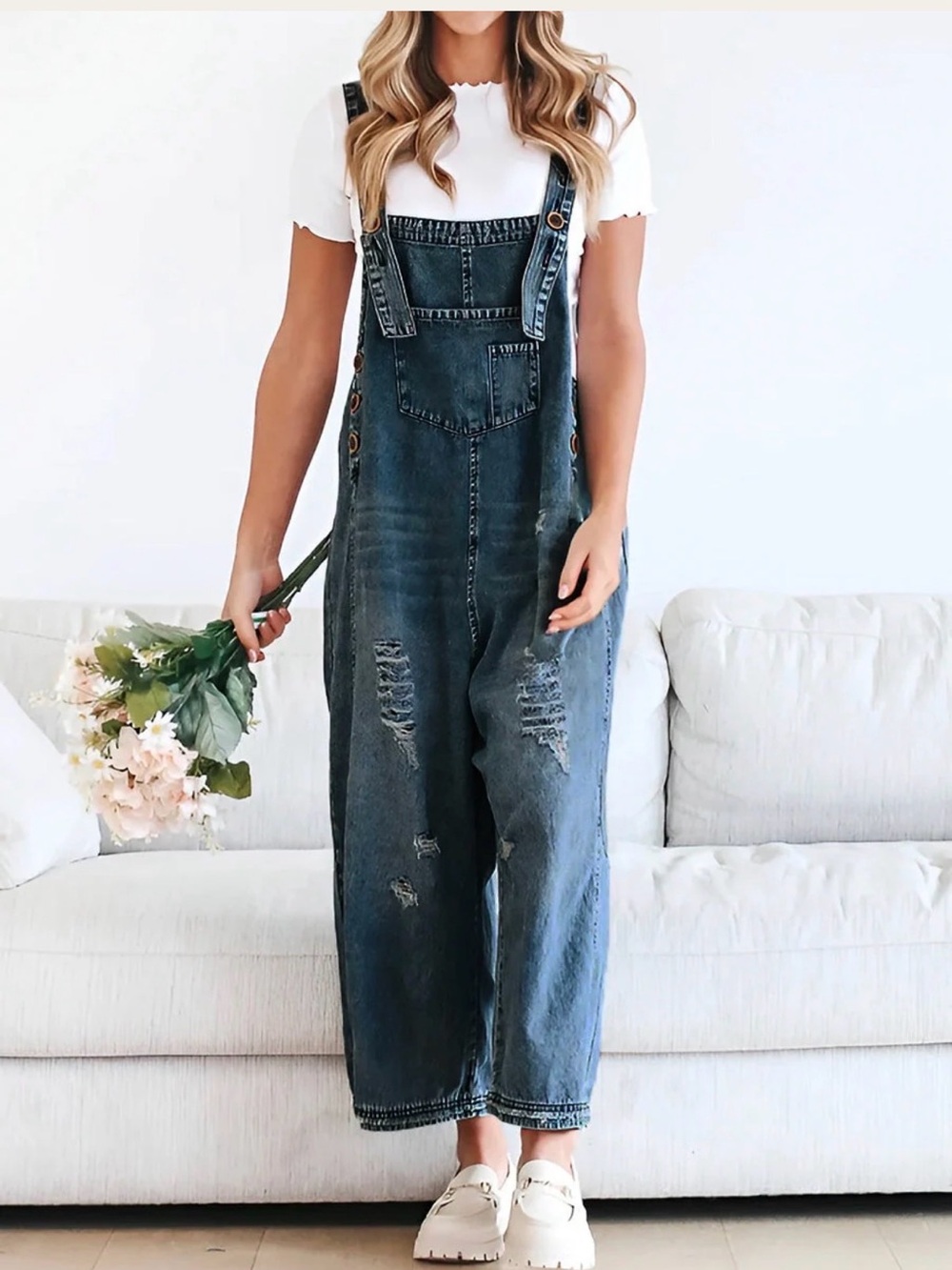 Distressed wide leg cropped denim overall – XL perfect for fall!